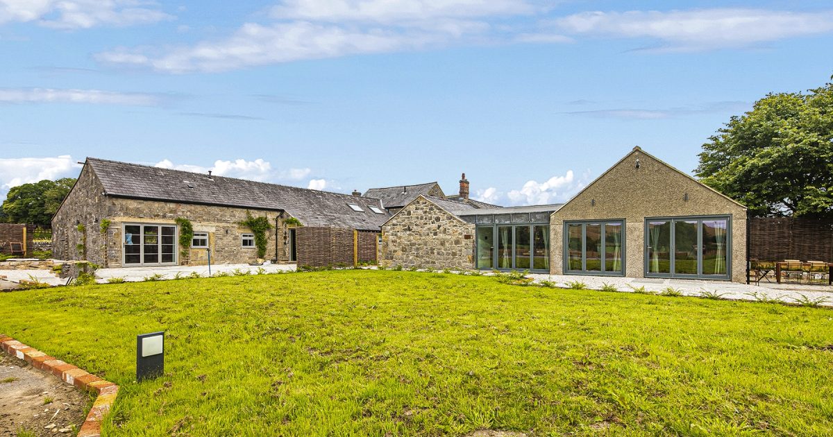 Dovedale Manor and The Coach House
