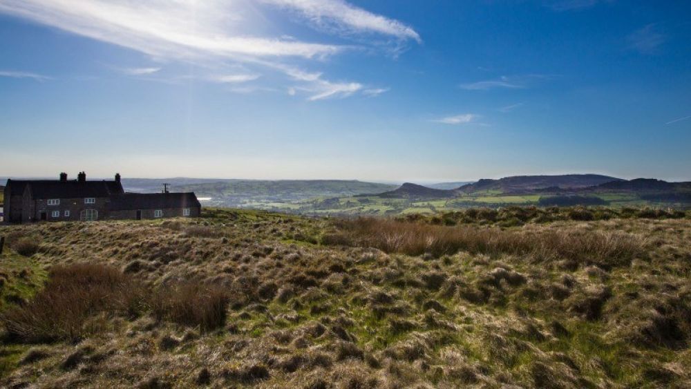 17th-century-coach-inn-all-ensuite-property-in-beautiful-peak-district