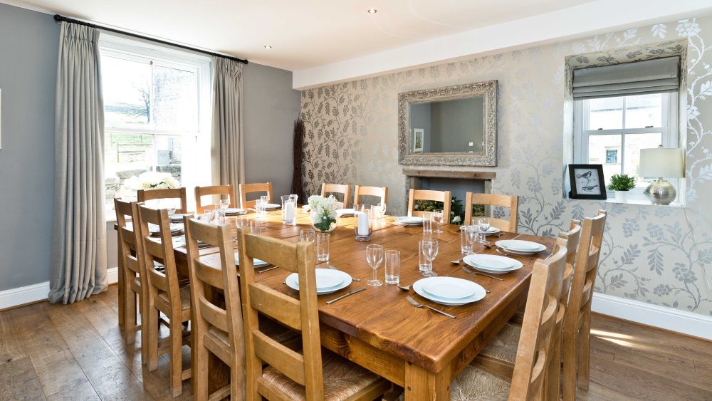 Hurdlow Grange- 6 Properties set in rolling hills