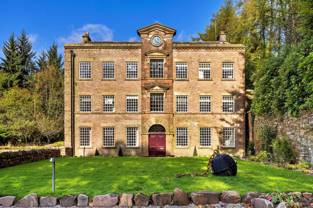 ARC Peaks Luxurious property in a delightful Peak District setting