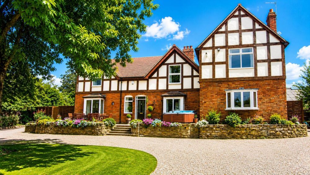 Arden Hill Farm House, Stratford upon Avon, Sleeps 16, Hot Tub &amp; Snooker Room