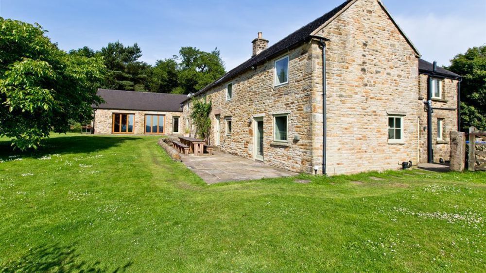 Oak Tree Farm Beautifully Converted and Secluded Farmhouse in the stunning Peak District