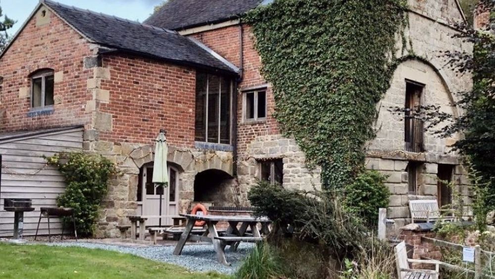 Brailsford Water Mill - Large holiday accommodation for 20 guests