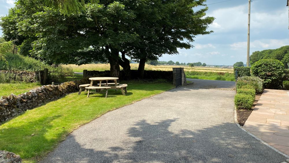 Endmoor Farm in Monyash, Bakewell for 1-26
