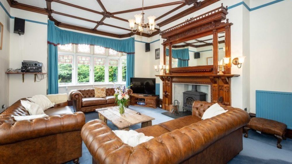 Fairlea Grange - Nestled in the heart of Abergavenny, sleeps 12-24