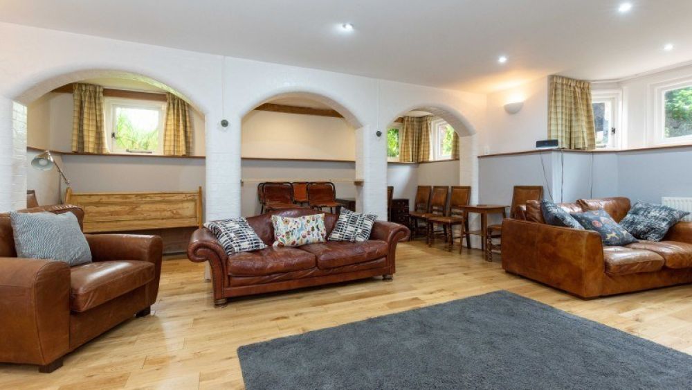 Fairlea Grange - Nestled in the heart of Abergavenny, sleeps 12-24