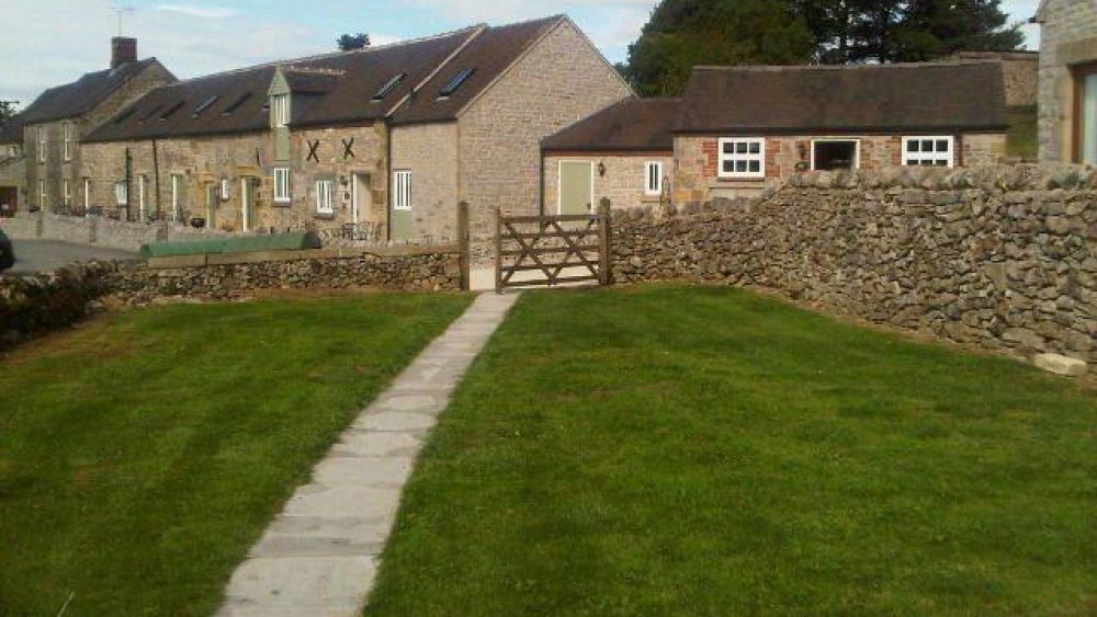 Standlow Farm - for 2-52 guests