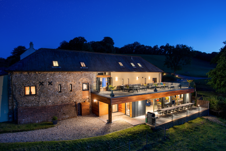 The Winery at Higher Wiscombe, Devon - sleeps 20 in 10 ensuite bedrooms