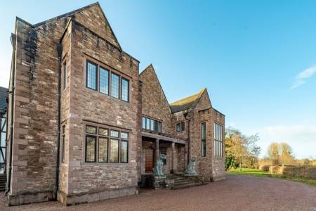 The Manor on the Monnow - a riverside haven for 12-24