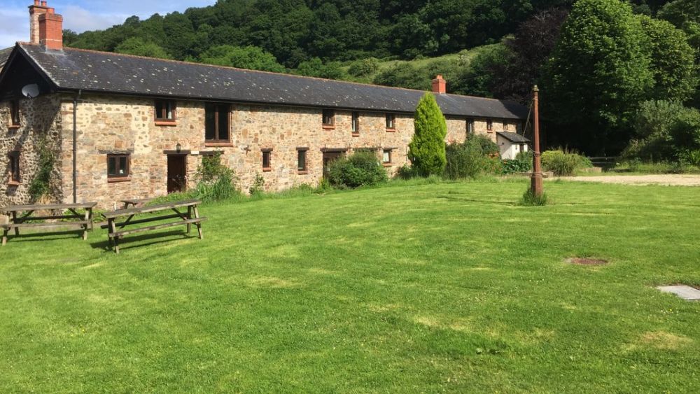 Orchard Barn A large holiday house for family holidays, near Tiverton